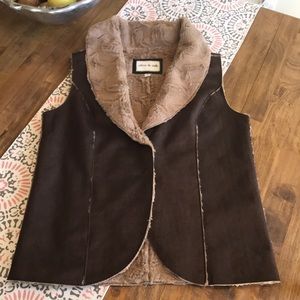 Olive & Oak Brown Faux Fur & Suede Size Small Vest
